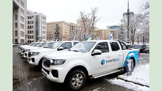 Захисникам Харківщини передали 10 нових пікапів Захисникам Харківщини передали 10 нових пікапів