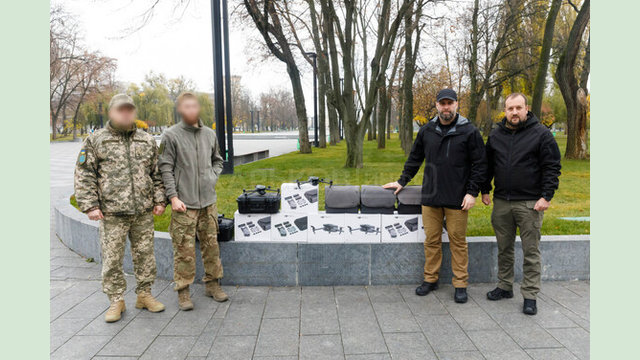 Захисникам і захисницям Харківщини передали нову партію дронів