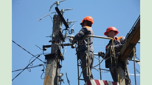 Завершуються роботи з відновлення електропостачання села Руська Лозова – Олег Синєгубов