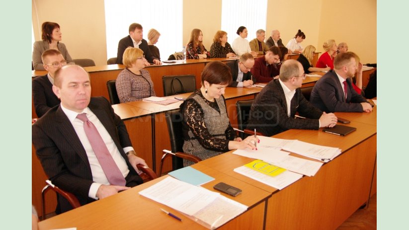 Публичные консультации по изменениям в Конституцию продолжаются в Харьковской области Публичные консультации по изменениям в Конституцию продолжаются в Харьковской области