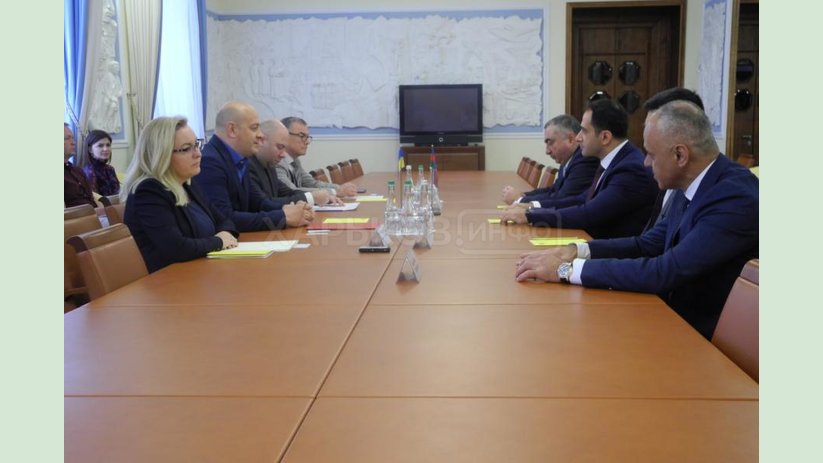Александр Скакун провел встречу с делегацией Республики Азербайджан Александр Скакун провел встречу с делегацией Республики Азербайджан