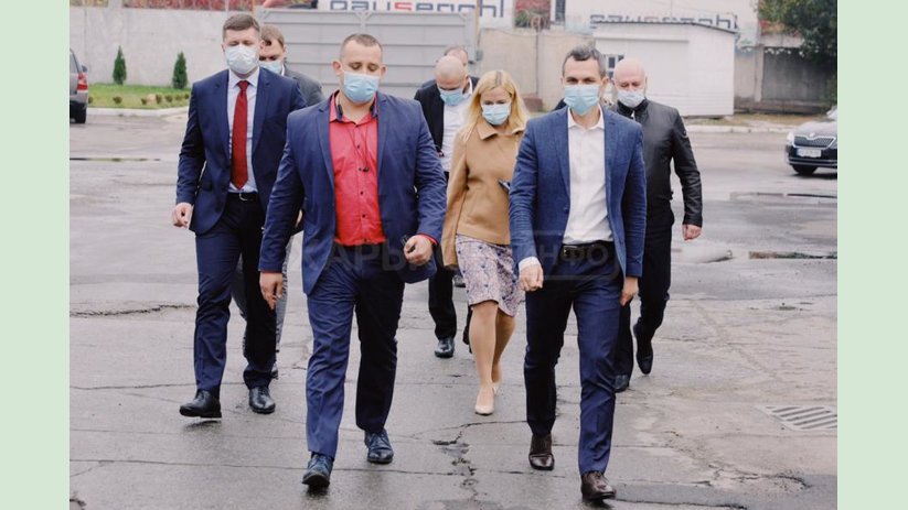 Алексей Кучер ознакомился с работой одного из крупнейших предприятий пищепрома области Алексей Кучер ознакомился с работой одного из крупнейших предприятий пищепрома области