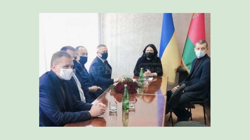 Айна Тимчук представила нового председателя Лозовской РГА Айна Тимчук представила нового председателя Лозовской РГА