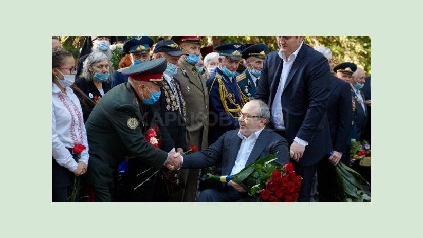 Геннадий Кернес: Спасибо вам, герои, за ваш подвиг, за наш город! Геннадий Кернес: Спасибо вам, герои, за ваш подвиг, за наш город!