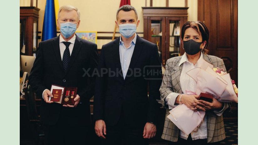 Глава ХОГА передал государственные награды руководству Института судебных экспертиз им. Н.С. Бокариуса Глава ХОГА передал государственные награды руководству Института судебных экспертиз им. Н.С. Бокариуса