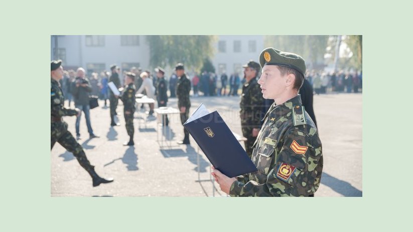 Харьковские кадеты дали клятву продолжать традиции украинского войска Харьковские кадеты дали клятву продолжать традиции украинского войска