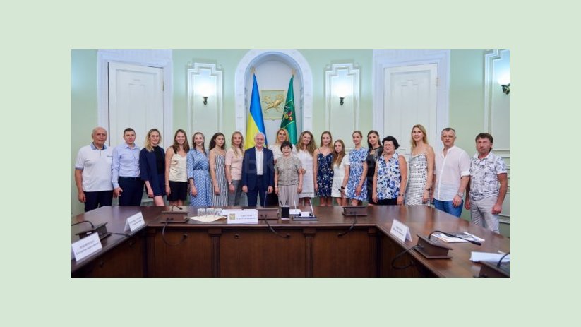 Харьковских синхронисток провели на Олимпиаду Харьковских синхронисток провели на Олимпиаду