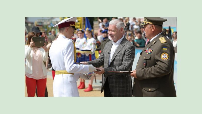 Игорь Терехов поздравил выпускников Кадетского корпуса Игорь Терехов поздравил выпускников Кадетского корпуса