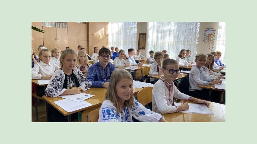 Лингвистические задачи и радиодиктант: школьники отметили День украинской письменности и языка Лингвистические задачи и радиодиктант: школьники отметили День украинской письменности и языка