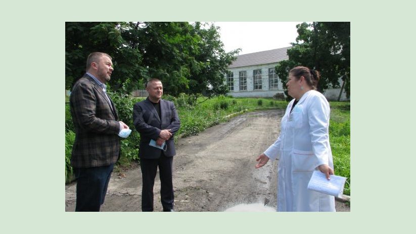 Михаил Харнам совершил рабочую поездку в Лозовской район Михаил Харнам совершил рабочую поездку в Лозовской район