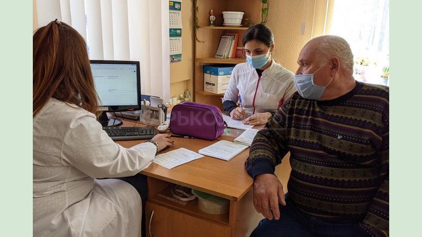 На Харьковщине началась иммунизация людей в возрасте 65+ вакциной AstraZeneca-SKBio На Харьковщине началась иммунизация людей в возрасте 65+ вакциной AstraZeneca-SKBio