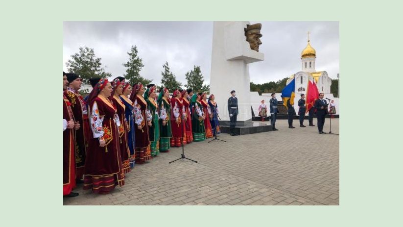 На Харьковщине отметили 77-ю годовщину освобождения области во время Второй мировой войны На Харьковщине отметили 77-ю годовщину освобождения области во время Второй мировой войны
