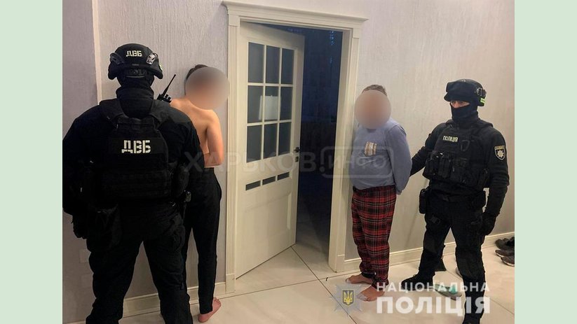 На Харьковщине правоохранители провели спецоперацию по задержанию банды «черных риелторов» На Харьковщине правоохранители провели спецоперацию по задержанию банды «черных риелторов»