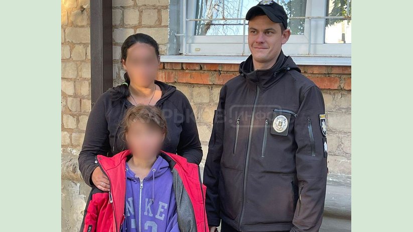 На Харьковщине правоохранители всю ночь искали пропавшую девочку На Харьковщине правоохранители всю ночь искали пропавшую девочку