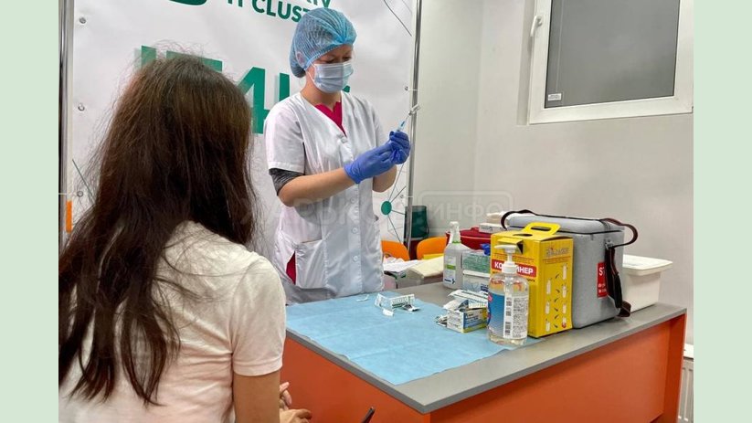 На Харьковщине заработал первый центр массовой вакцинации против COVID-19 На Харьковщине заработал первый центр массовой вакцинации против COVID-19