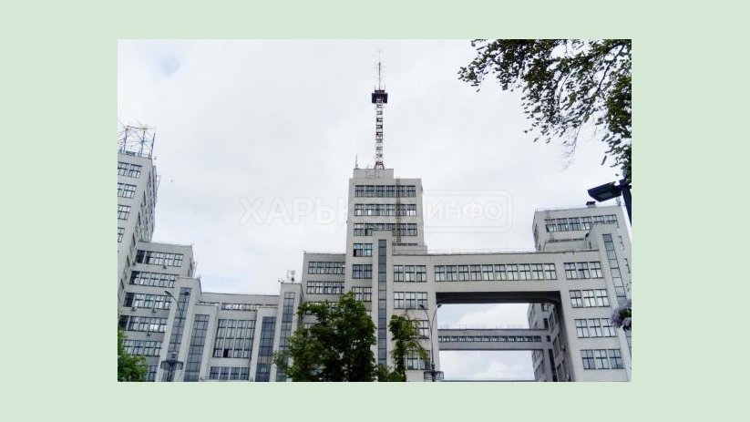 На смотровой площадке Госпрома готовятся выполнять отделочные работы На смотровой площадке Госпрома готовятся выполнять отделочные работы