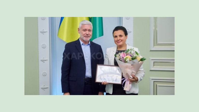 Педагогов Киевского района поздравили с профессиональным праздником Педагогов Киевского района поздравили с профессиональным праздником