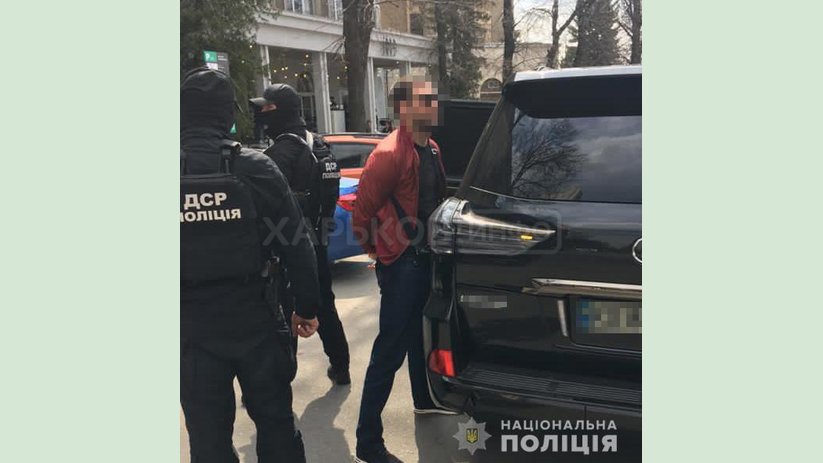 Полицейская спецоперация в центре Харькова: задержали пятерых участников банды, которые требовали 700 000 долларов США у бизнесмена Полицейская спецоперация в центре Харькова: задержали пятерых участников банды, которые требовали 700 000 долларов США у бизнесмена
