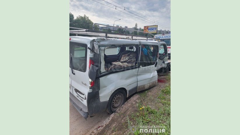 Полиция устанавливает обстоятельства ДТП в Слободском районе Харькова Полиция устанавливает обстоятельства ДТП в Слободском районе Харькова