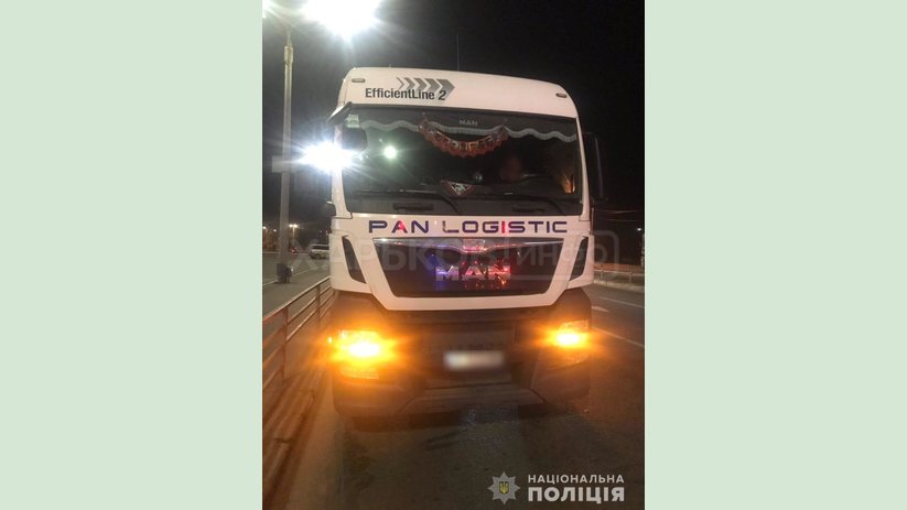 Полиция выясняет обстоятельства гибели пешехода в Слободском районе Харькова Полиция выясняет обстоятельства гибели пешехода в Слободском районе Харькова