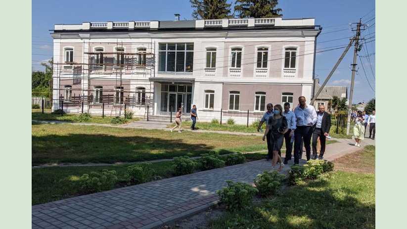 Реконструкцию Золочевской детской музыкальной школы планируют завершить в сентябре Реконструкцию Золочевской детской музыкальной школы планируют завершить в сентябре
