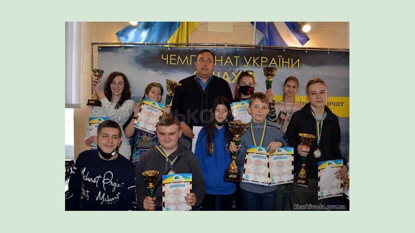 Святослав Базакуца стал чемпионом Украины по шахматам Святослав Базакуца стал чемпионом Украины по шахматам