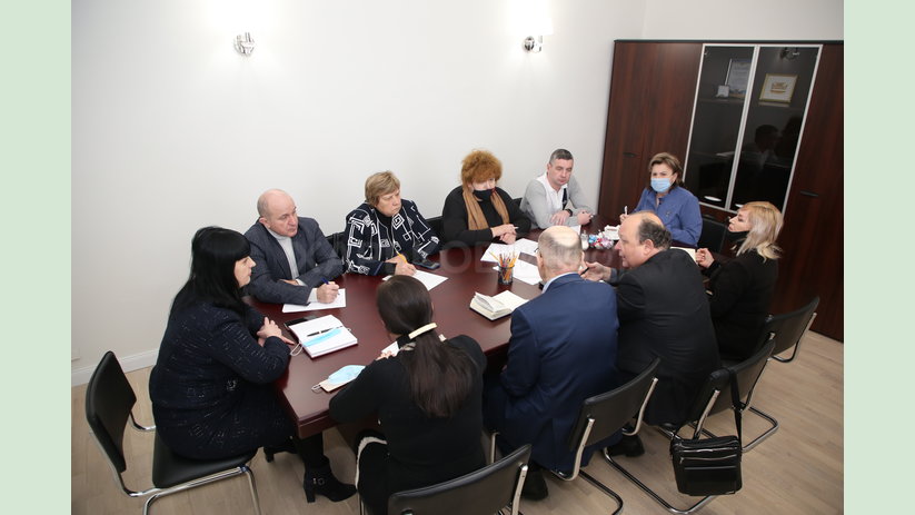 Татьяна Беловол провела совещание по организации работы выездных медицинских бригад Татьяна Беловол провела совещание по организации работы выездных медицинских бригад