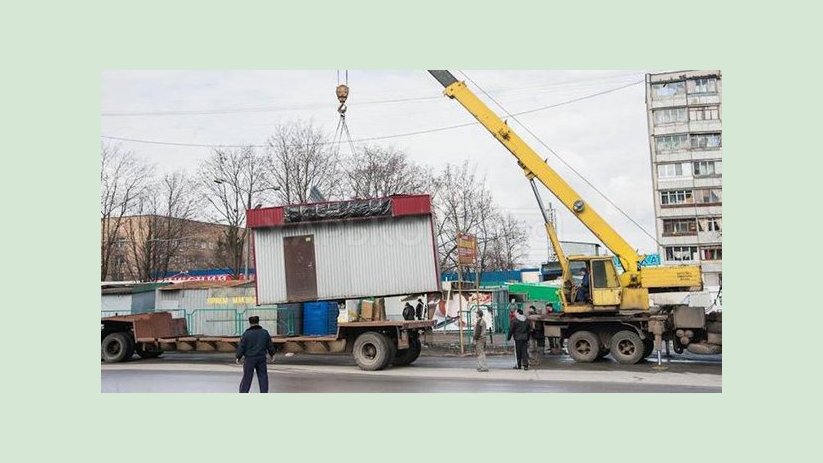 В городе демонтируют 49 незаконных объектов В городе демонтируют 49 незаконных объектов
