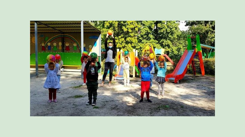 В городе обновляют игровые площадки в детских садах В городе обновляют игровые площадки в детских садах
