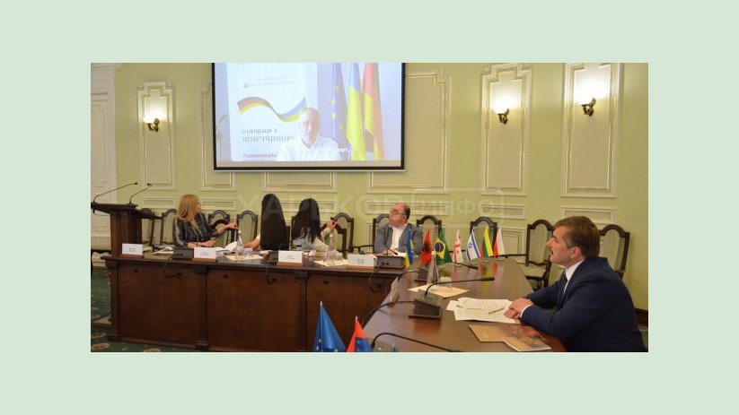 В Харькове обсудили развитие туризма в условиях пандемии В Харькове обсудили развитие туризма в условиях пандемии