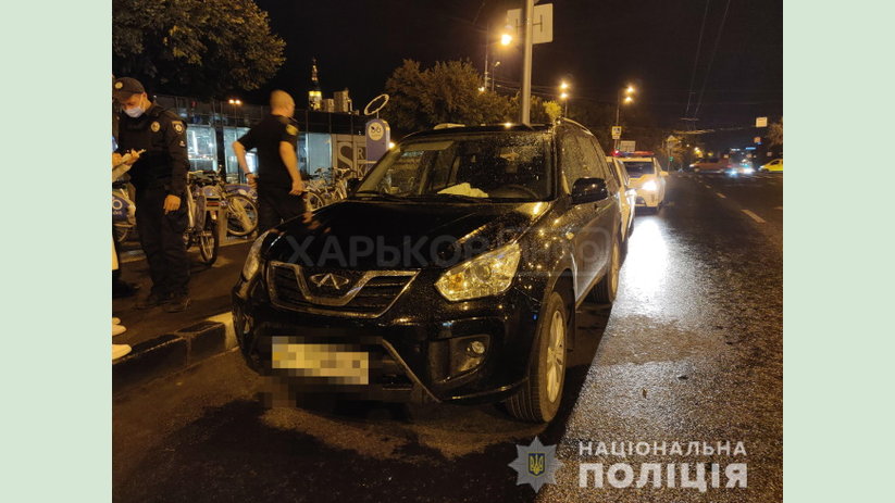 В Харькове полицейские задержали мужчину за незаконное завладение автомобилем В Харькове полицейские задержали мужчину за незаконное завладение автомобилем
