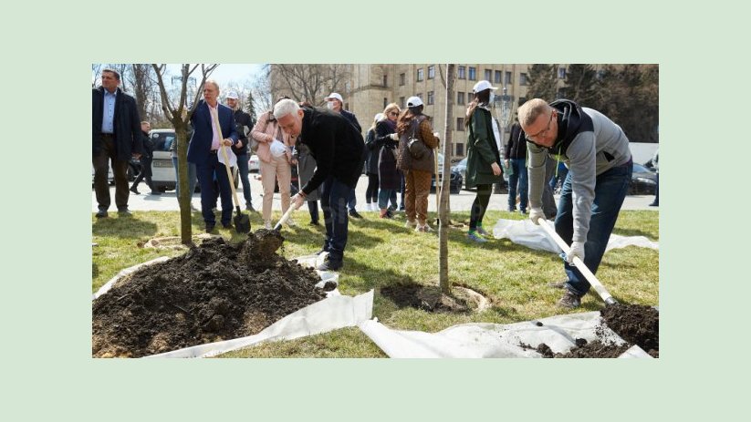 В Харькове присоединились к глобальной экологической акции В Харькове присоединились к глобальной экологической акции