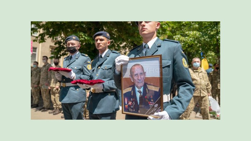 В Харькове простились с Михаилом Карпеевым В Харькове простились с Михаилом Карпеевым