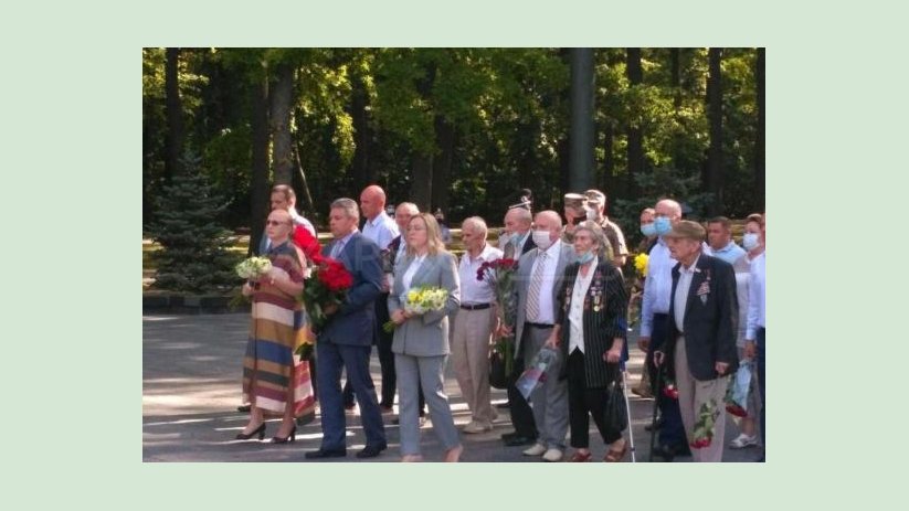 В Харьковской области отметили 75-ю годовщину окончания Второй мировой войны В Харьковской области отметили 75-ю годовщину окончания Второй мировой войны
