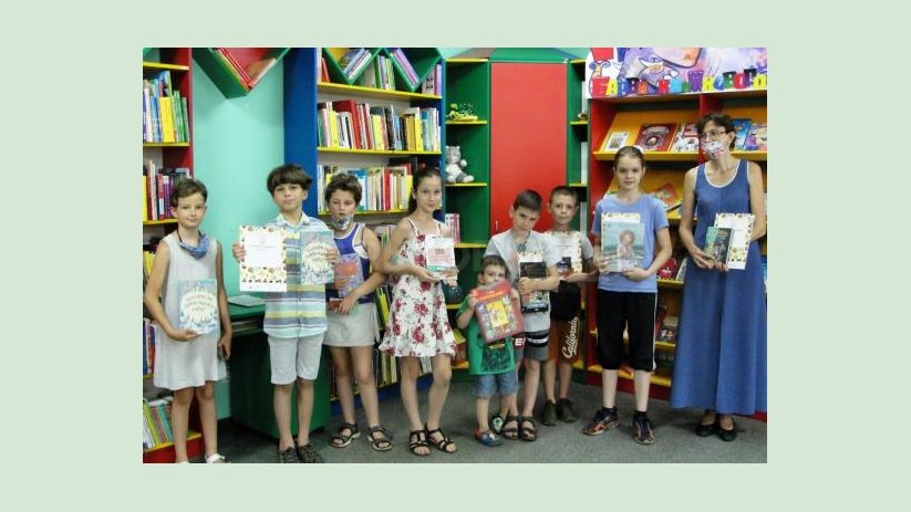 В Харьковской областной детской библиотеке проходит конкурс «С книгой в летнем рюкзачке» В Харьковской областной детской библиотеке проходит конкурс «С книгой в летнем рюкзачке»
