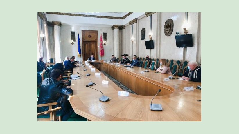 В ХОГА прошло совещание по предупреждению конфликтов на этнической почве в отношении ромов В ХОГА прошло совещание по предупреждению конфликтов на этнической почве в отношении ромов