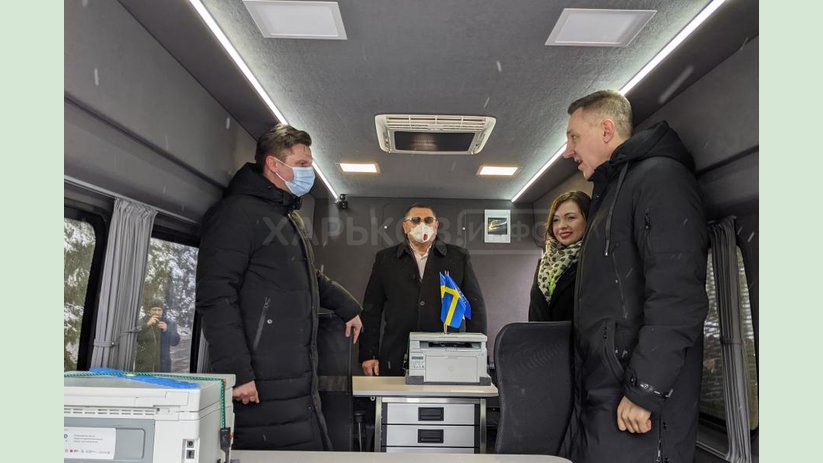 В Лозовской громаде презентовали мобильный ЦПАУ В Лозовской громаде презентовали мобильный ЦПАУ