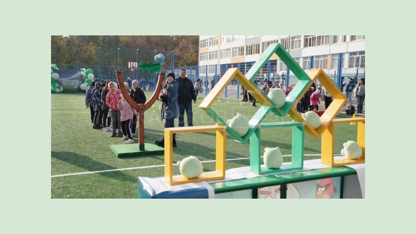 В одной из харьковских школ организовали «Спортивные каникулы» В одной из харьковских школ организовали «Спортивные каникулы»
