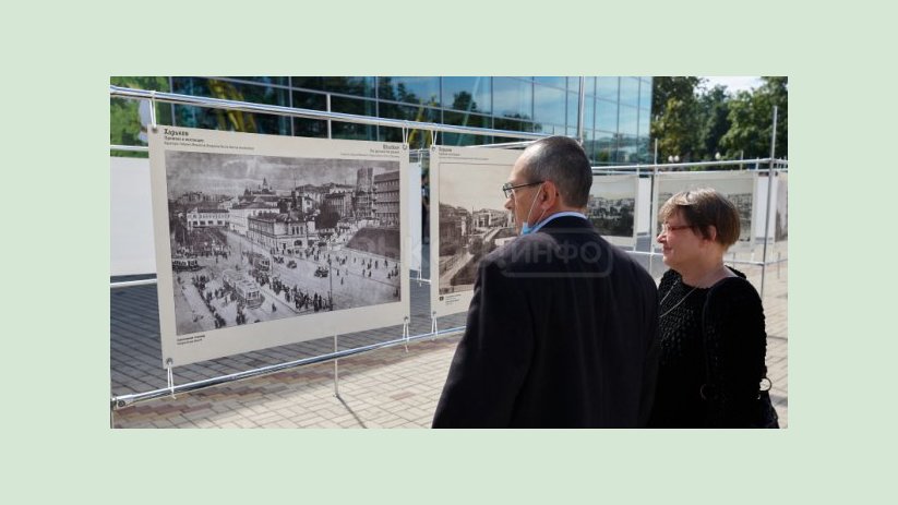 В парке Горького открылась фотовыставка, посвященная освобождению Харькова В парке Горького открылась фотовыставка, посвященная освобождению Харькова