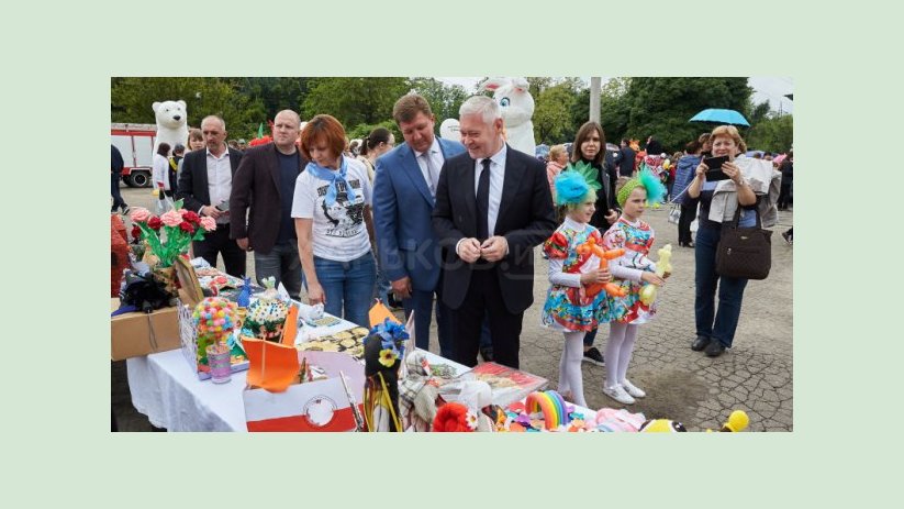 В парке Машиностроителей прошел праздник для детей В парке Машиностроителей прошел праздник для детей