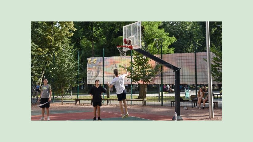 В районах Харькова отпраздновали День молодежи В районах Харькова отпраздновали День молодежи