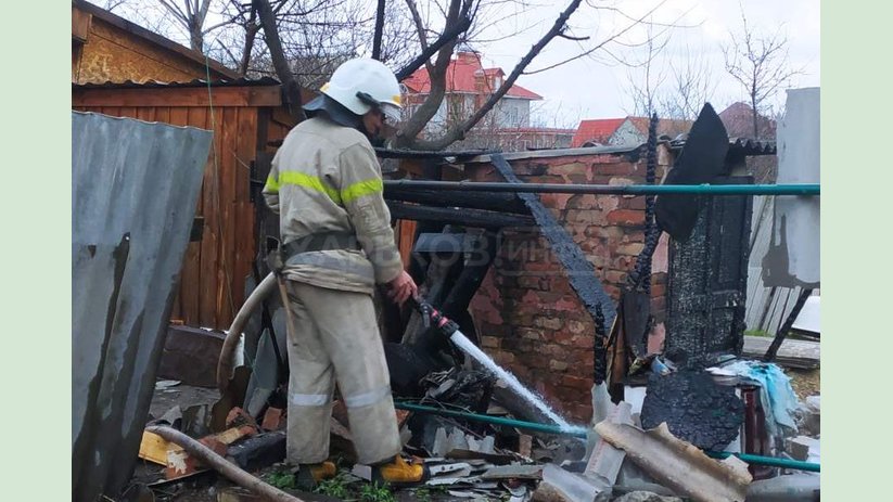 Волчанский район: спасатели потушили пожар в хозяйственной постройке Волчанский район: спасатели потушили пожар в хозяйственной постройке