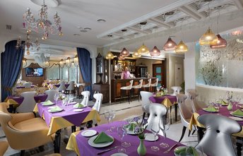 IRIS art RESTAURANT