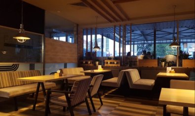 Ресторан локальной кухни «Farsch local diner» Ресторан локальной кухни «Farsch local diner»