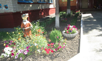 Территория детсада №93