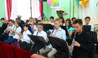 Харьковская специализированная средняя музыкальная школа-интернат Харьковская специализированная средняя музыкальная школа-интернат