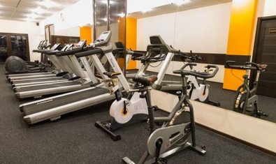 Спортивный клуб «Pulse Gym» на Маршала Жукова Спортивный клуб «Pulse Gym» на Маршала Жукова