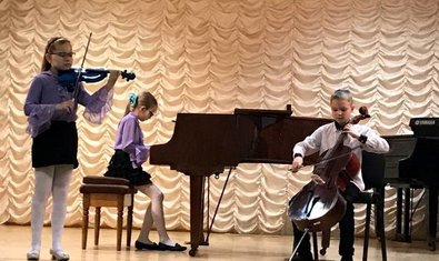 Специализированная школа № 133 «Лицей искусств» Специализированная школа № 133 «Лицей искусств»