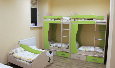 Веселi Сходинки, частный детский сад и школа