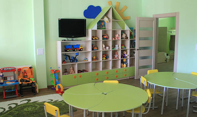 Веселi Сходинки, частный детский сад и школа